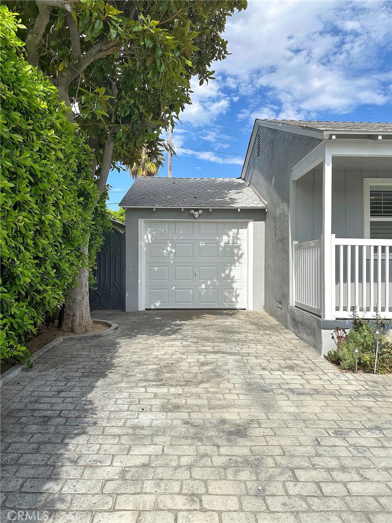 5857 Balcom Avenue