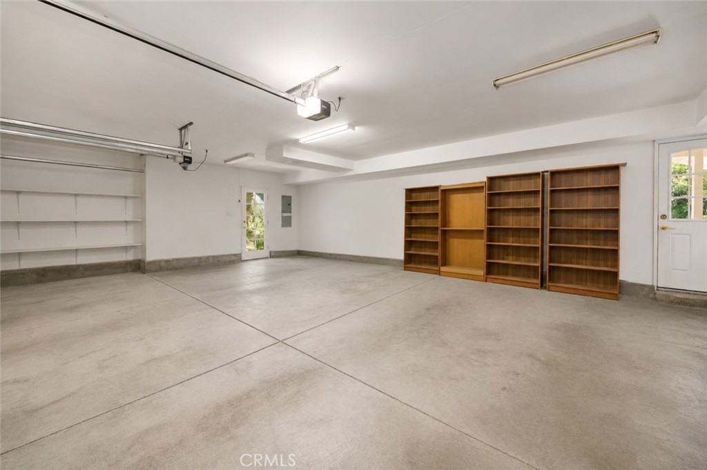 5065 Casa Drive