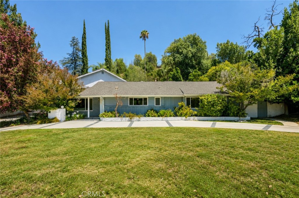 5065 Casa Drive