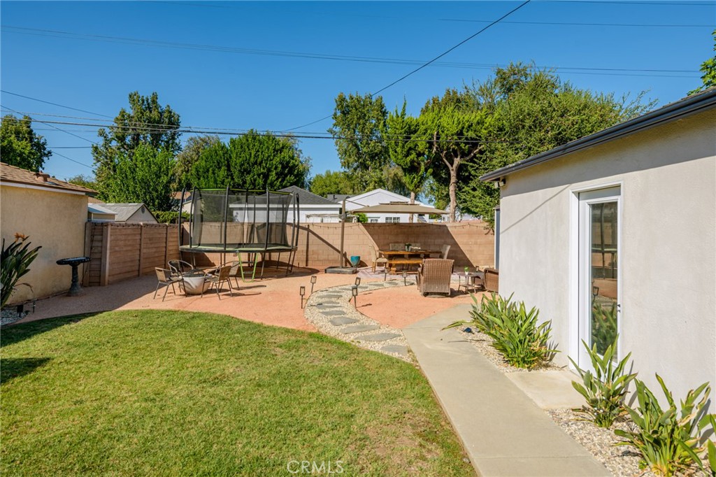 17527 Lemay Place