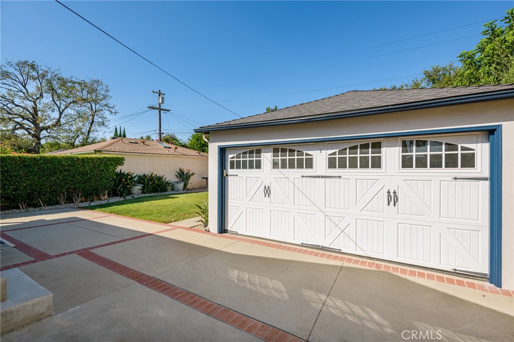 17527 Lemay Place