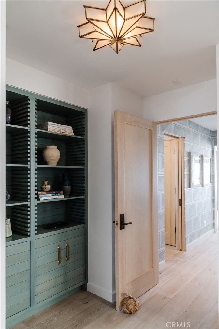 3222 The Strand
