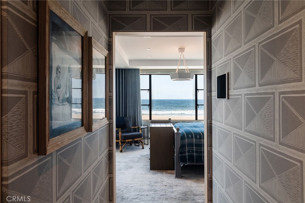 3222 The Strand
