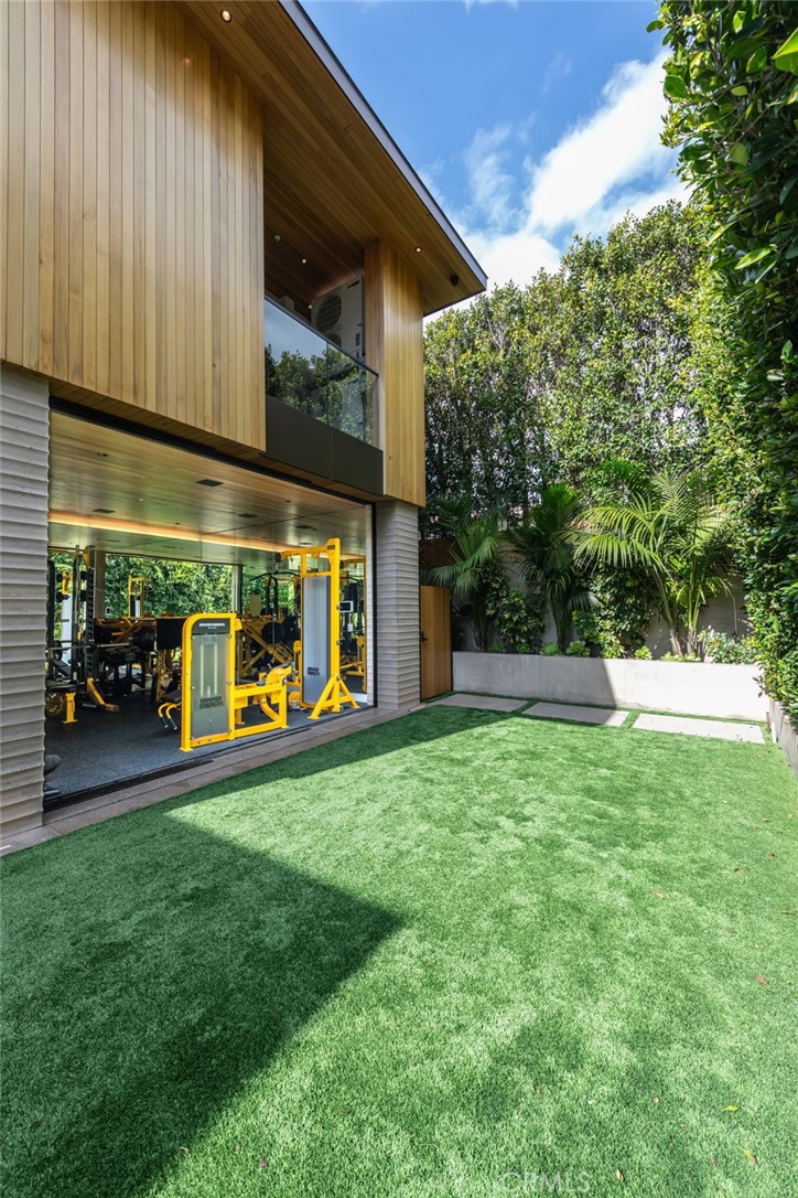 100 N Dianthus Street