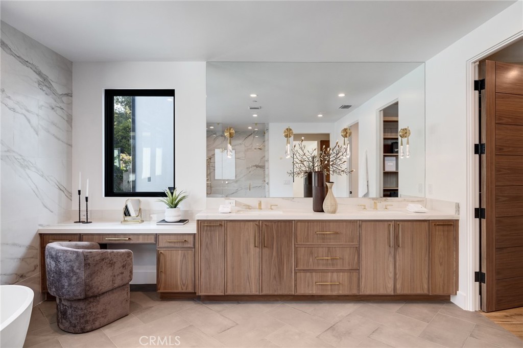 932 9th Street