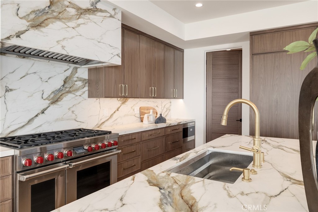 932 9th Street