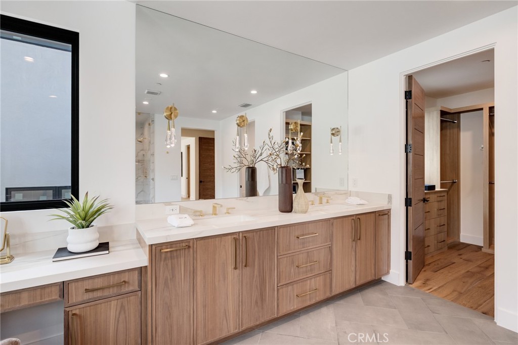 932 9th Street