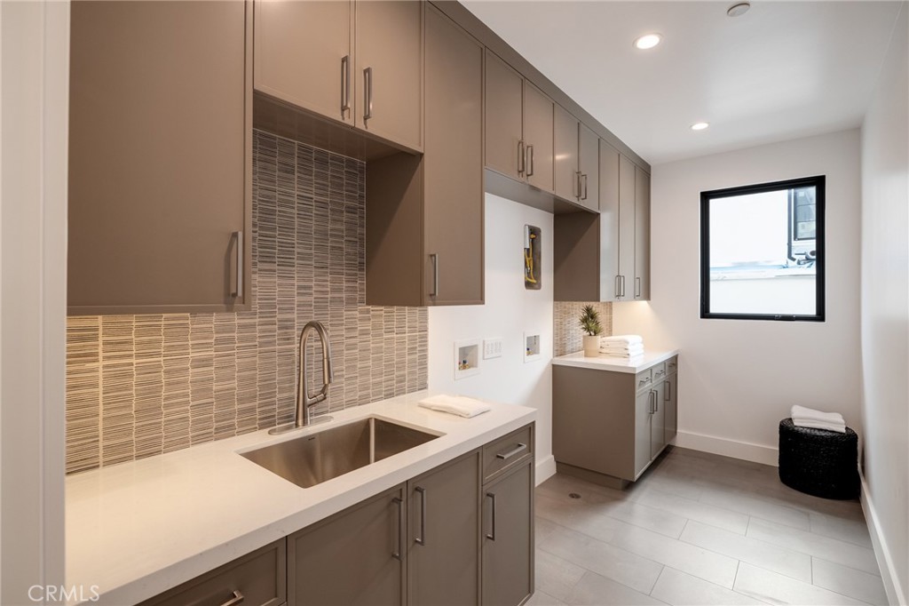 932 9th Street