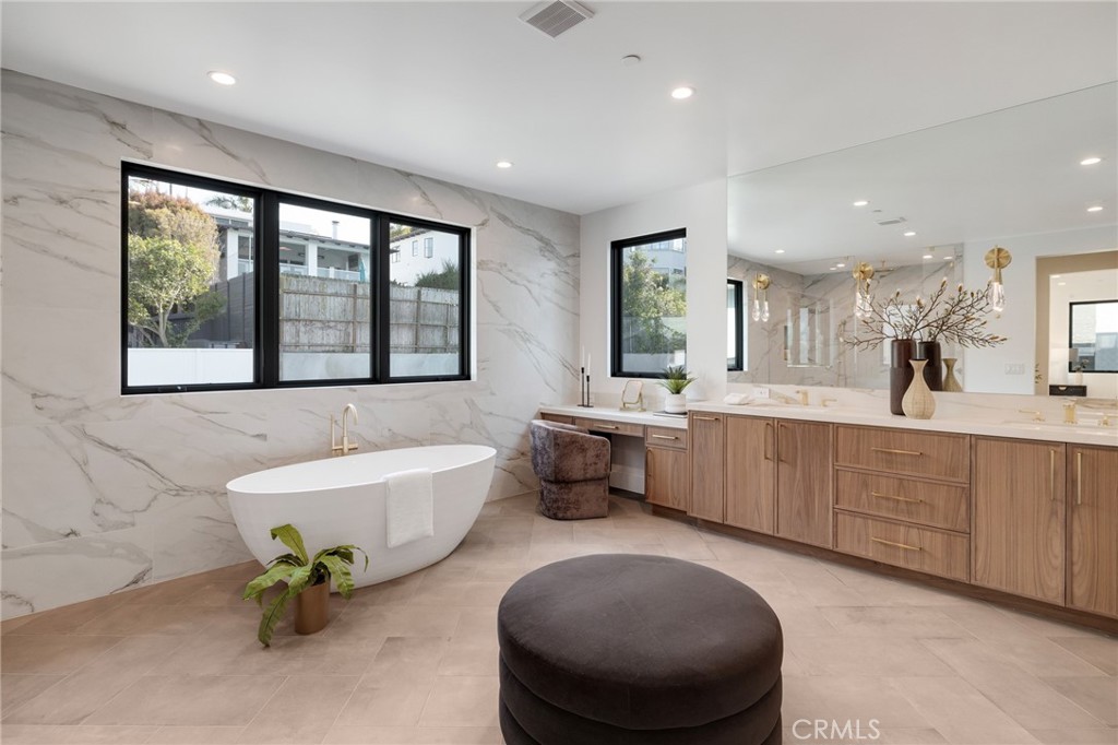 932 9th Street