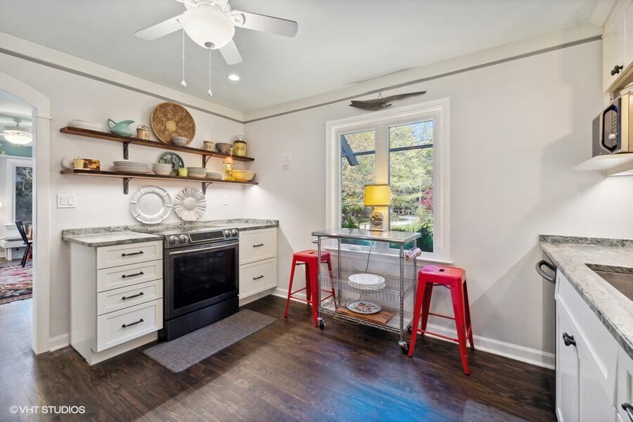 14507 Lakeshore Road