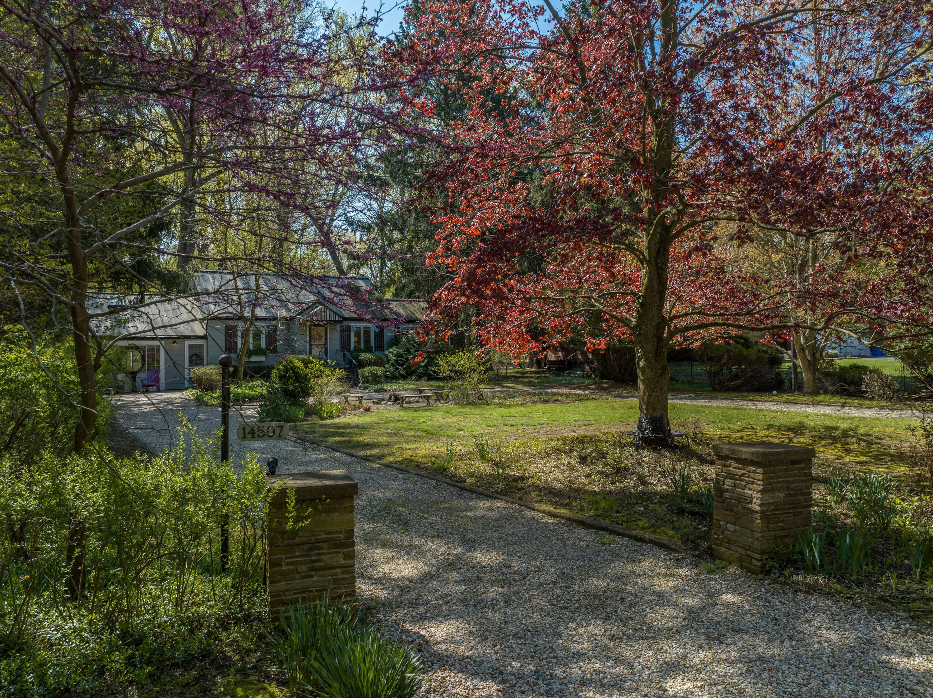 14507 Lakeshore Road