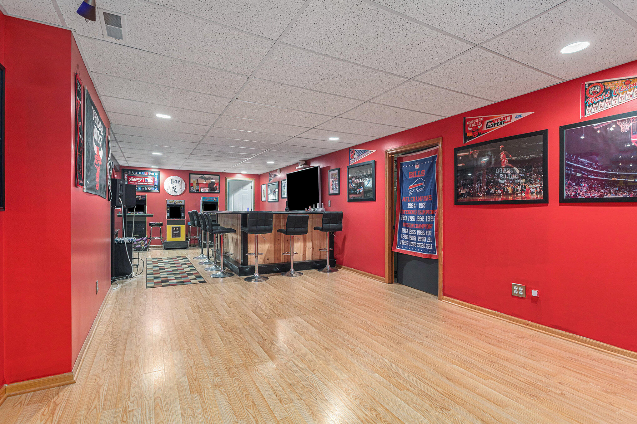 2986 Maplewood Street