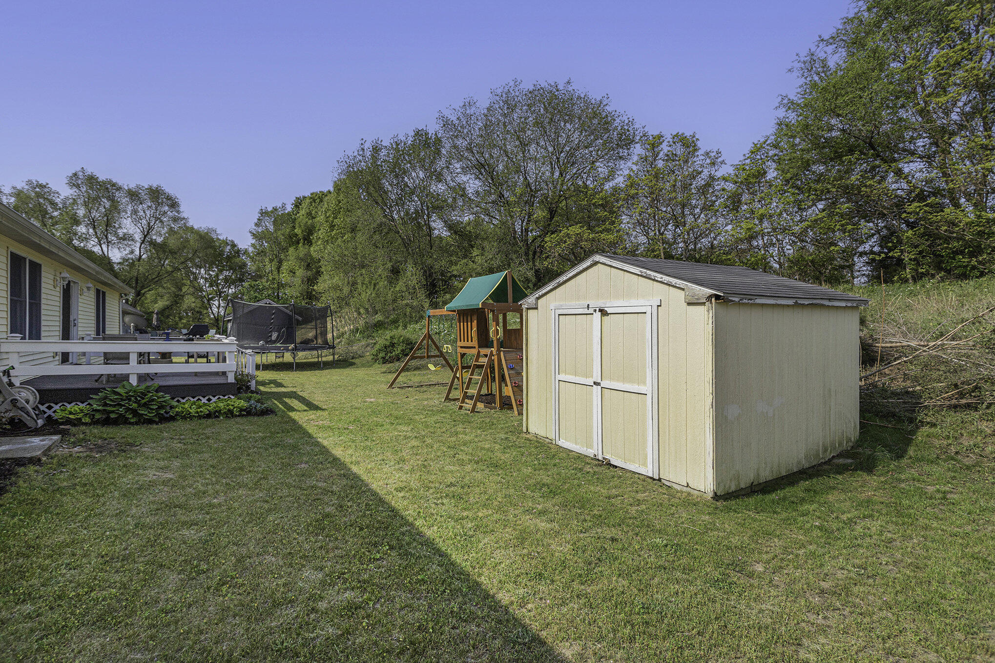 2986 Maplewood Street