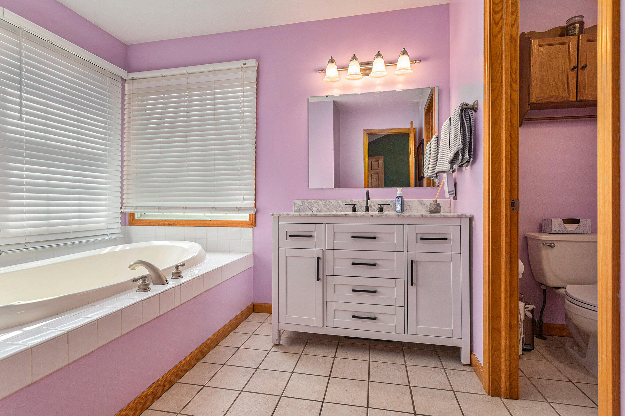 2986 Maplewood Street