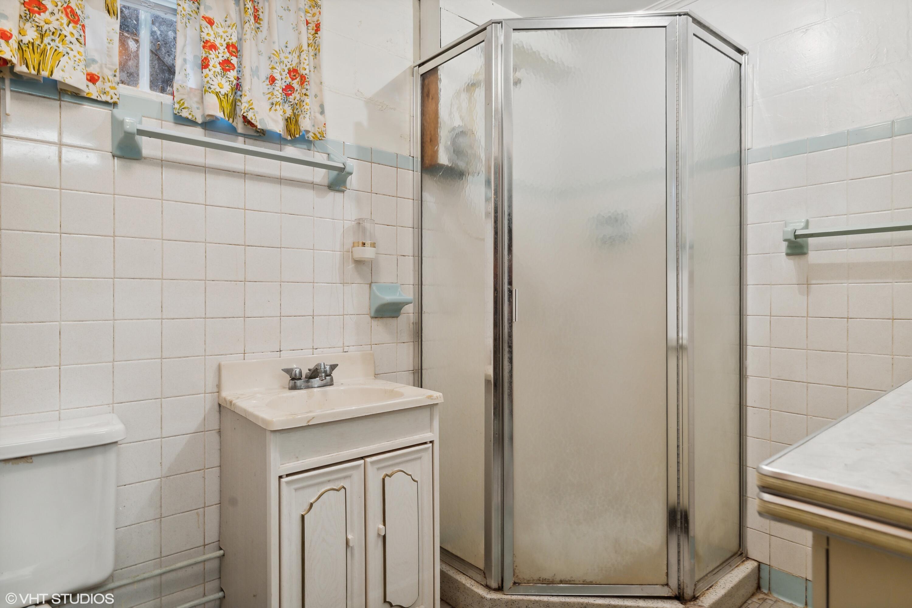 1928 Hillandale Road