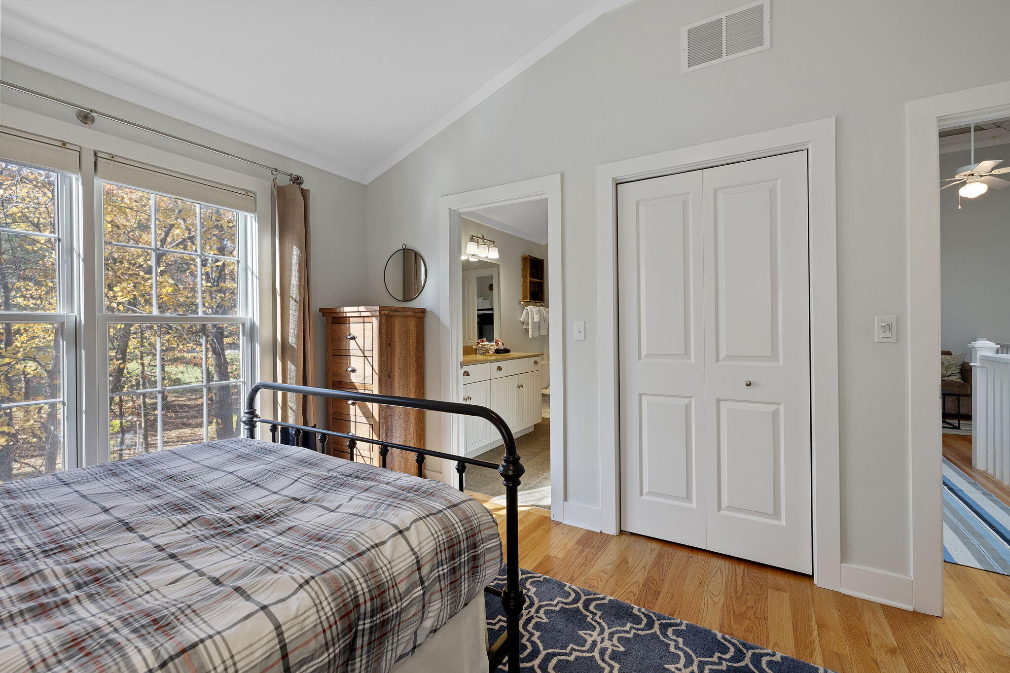 9986 Cottage Lane