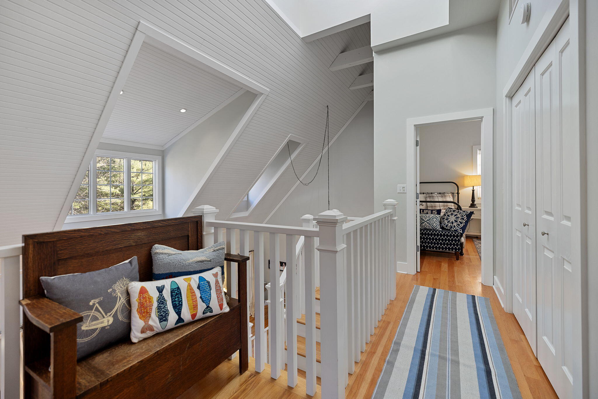 9986 Cottage Lane
