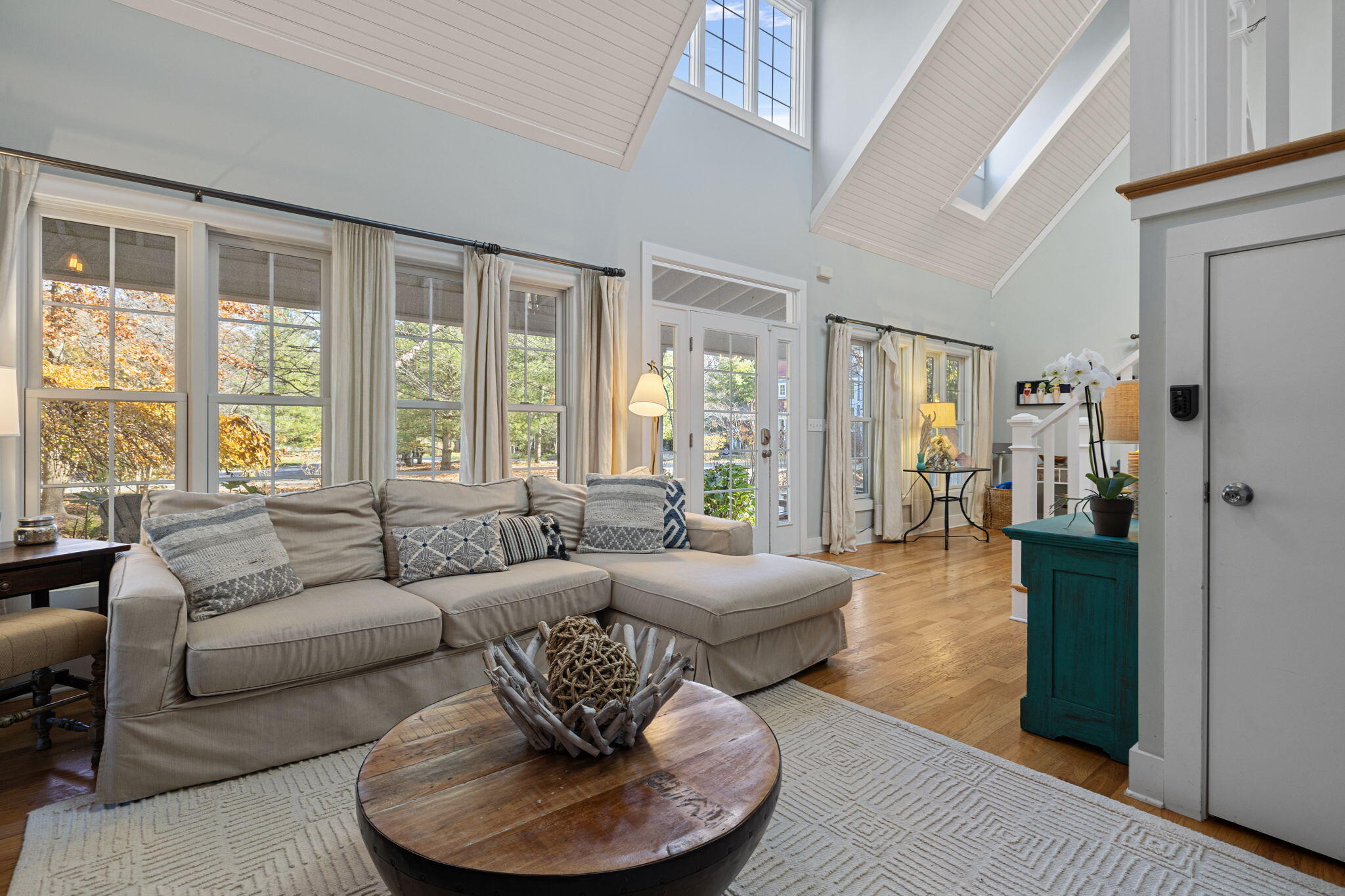 9986 Cottage Lane