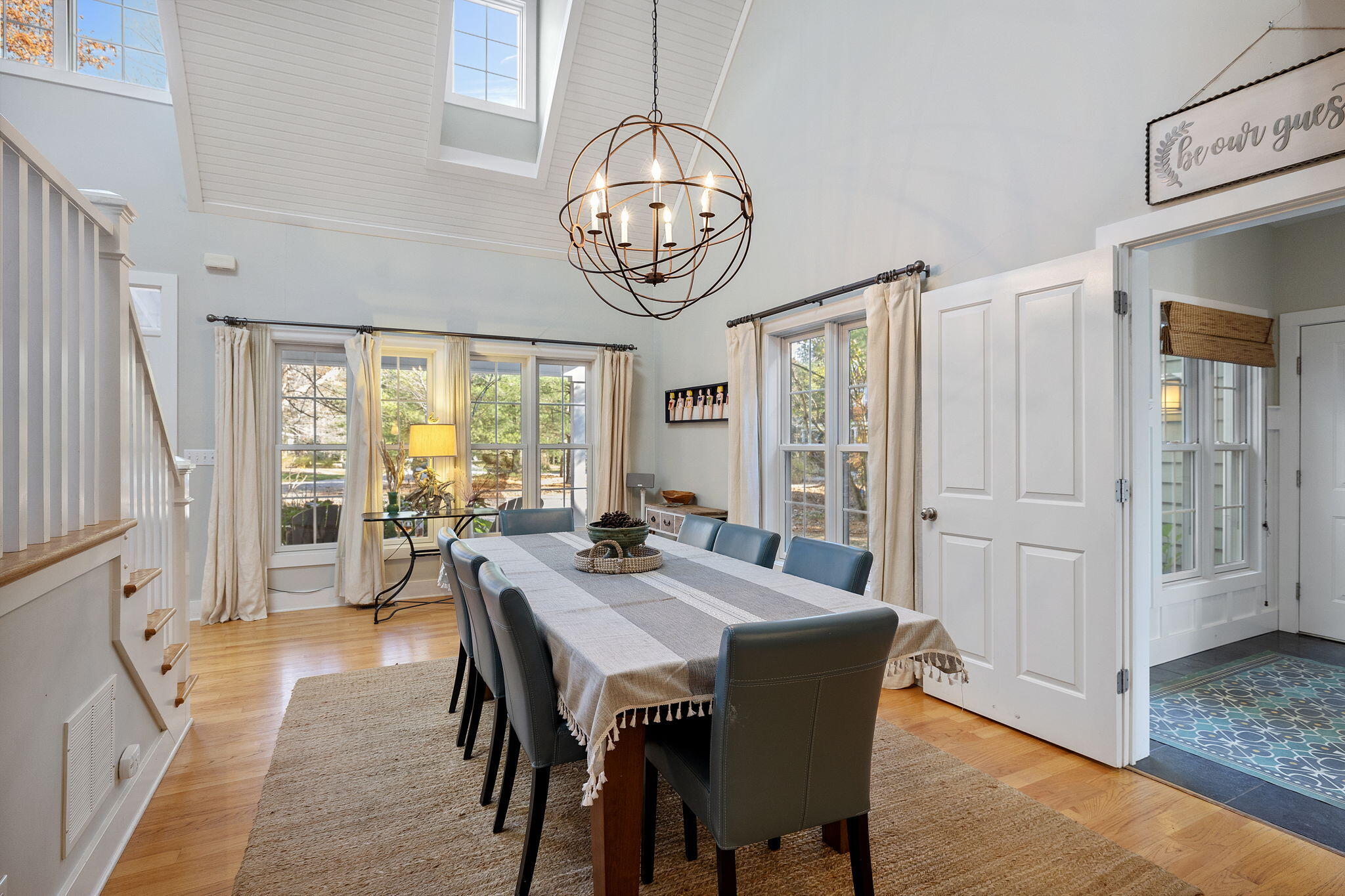 9986 Cottage Lane