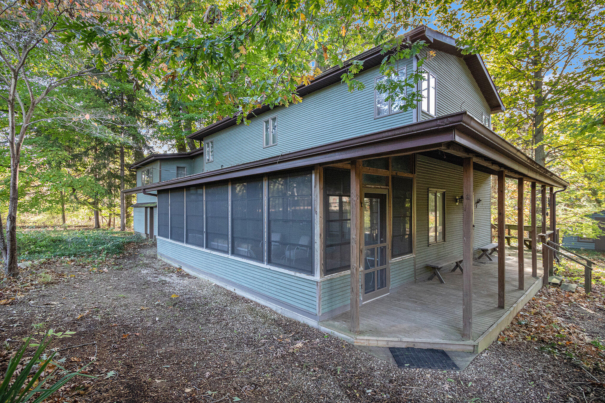 13987 Red Arrow Highway