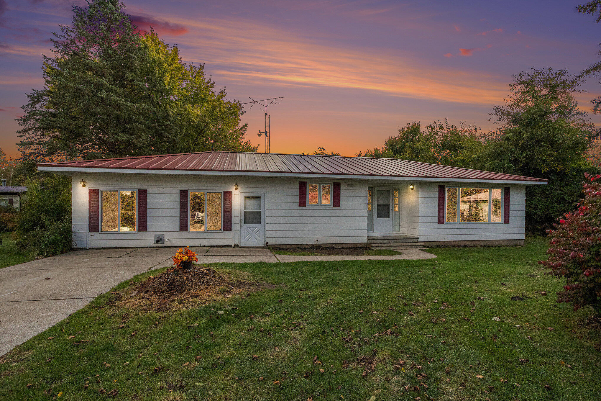 1610 Galien Buchanan Road