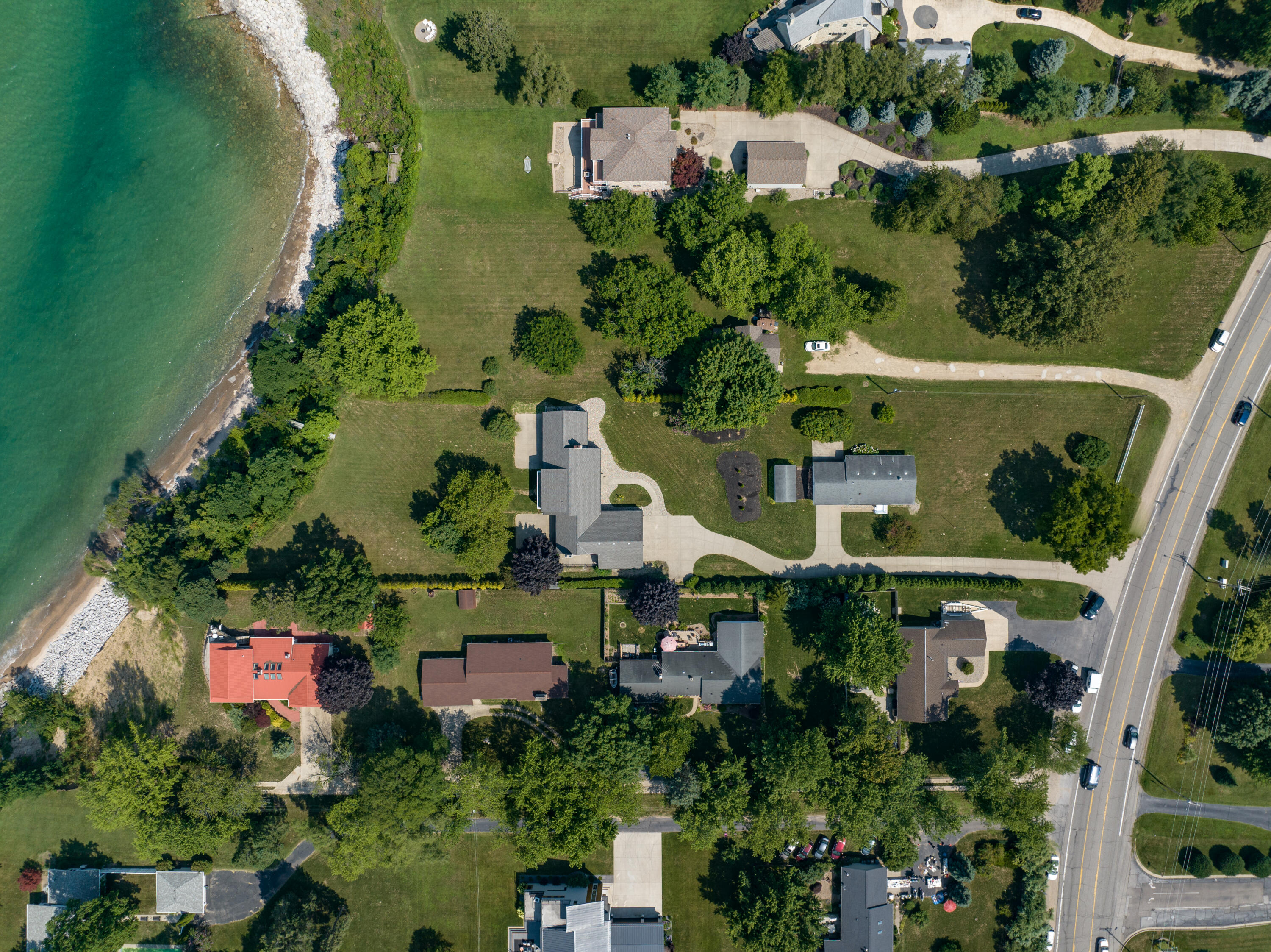 3300 3292 S Lakeshore Drive, St. Joseph