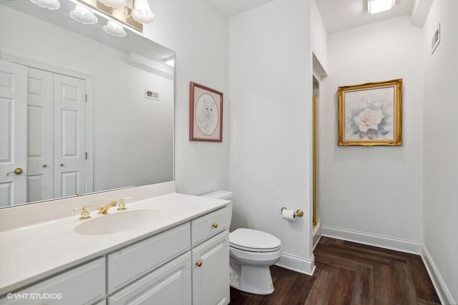 3300 3292 S Lakeshore Drive, St. Joseph