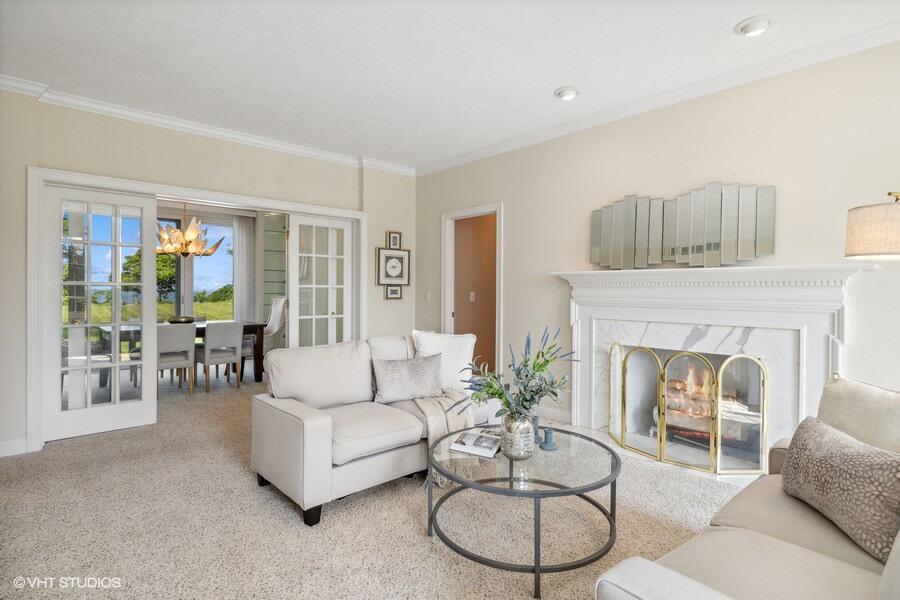 3300 3292 S Lakeshore Drive, St. Joseph