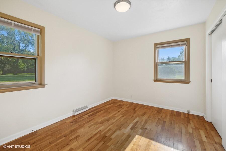 3300 3292 S Lakeshore Drive, St. Joseph