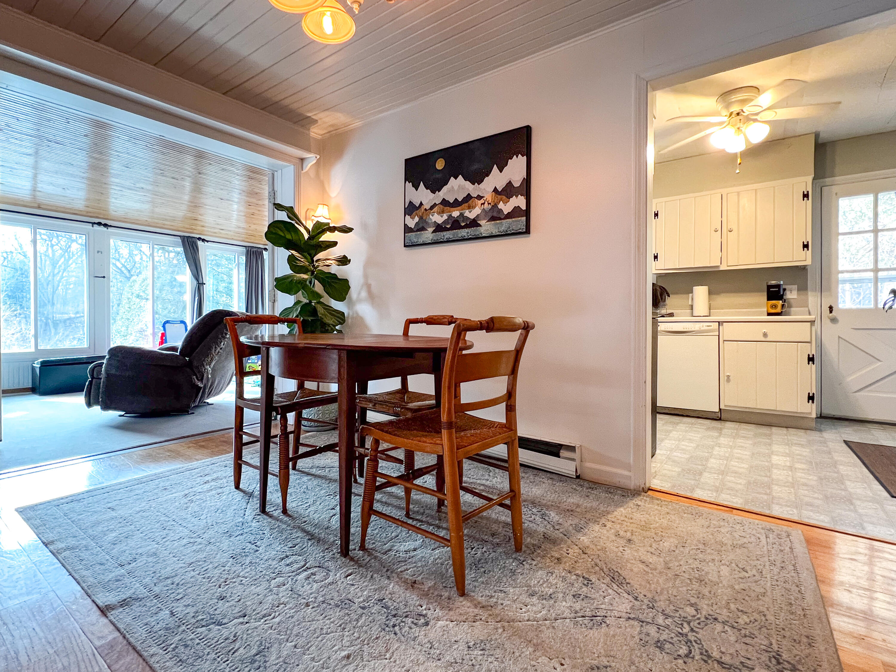 2354 Riverside Court