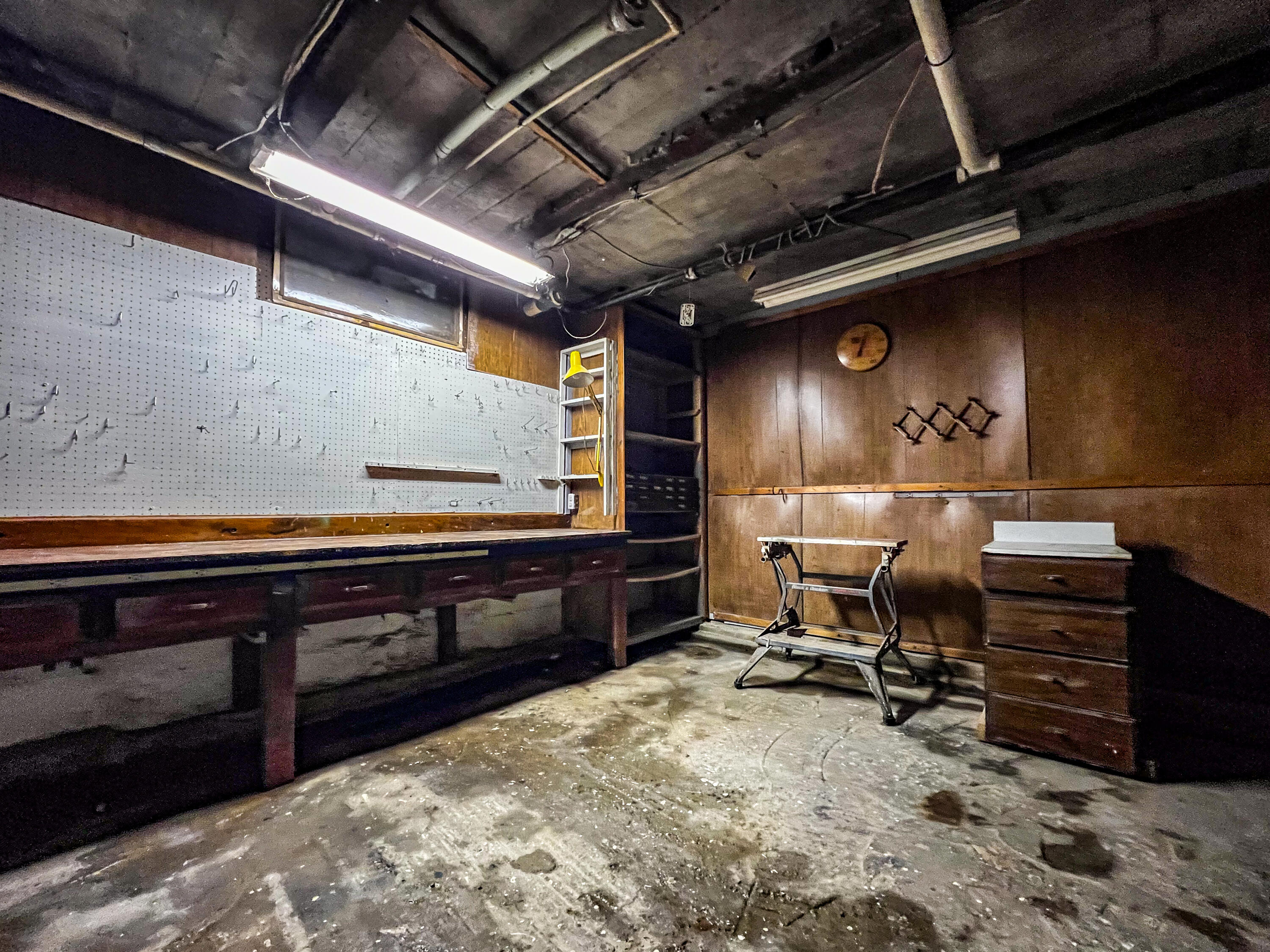 2354 Riverside Court