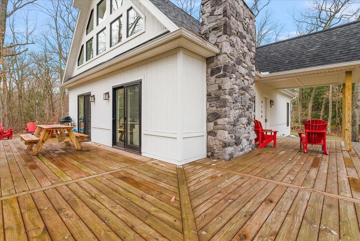 4150 Comanche Trail