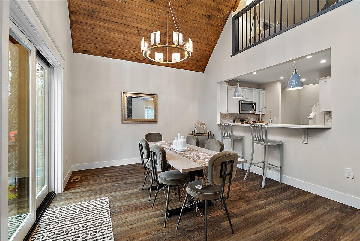 4150 Comanche Trail