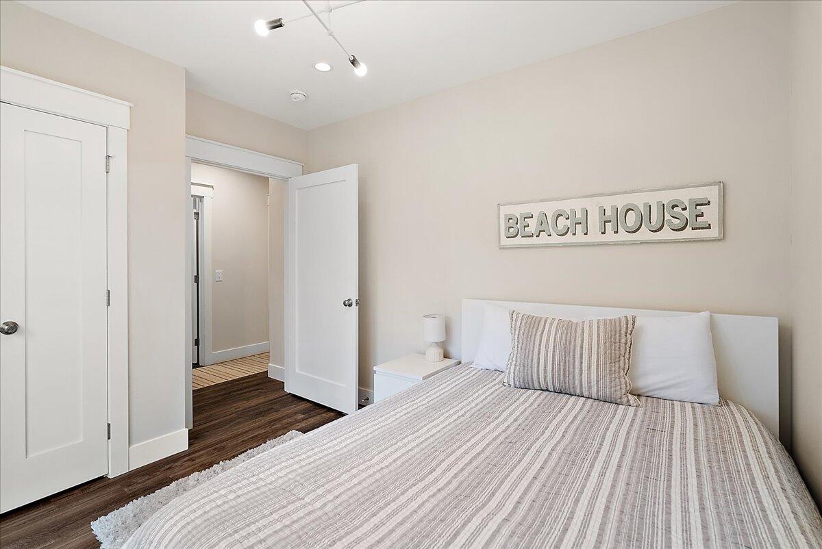 4150 Comanche Trail