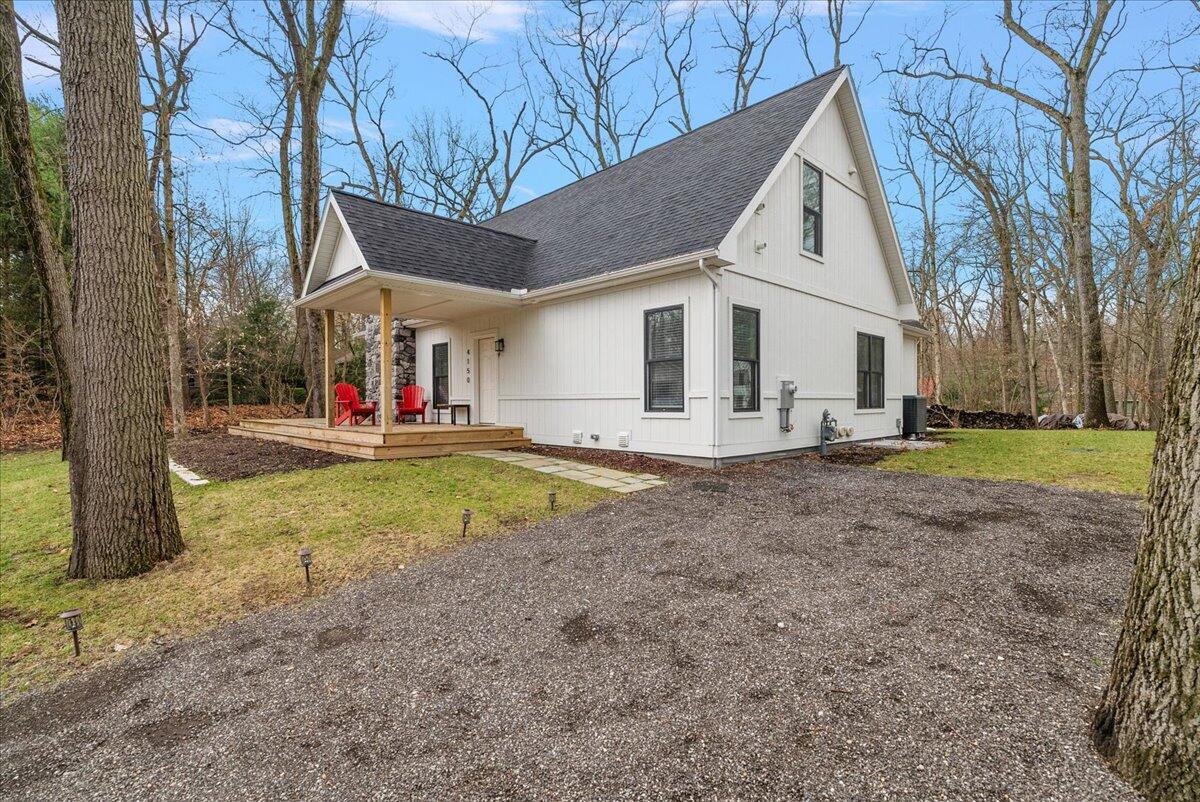 4150 Comanche Trail