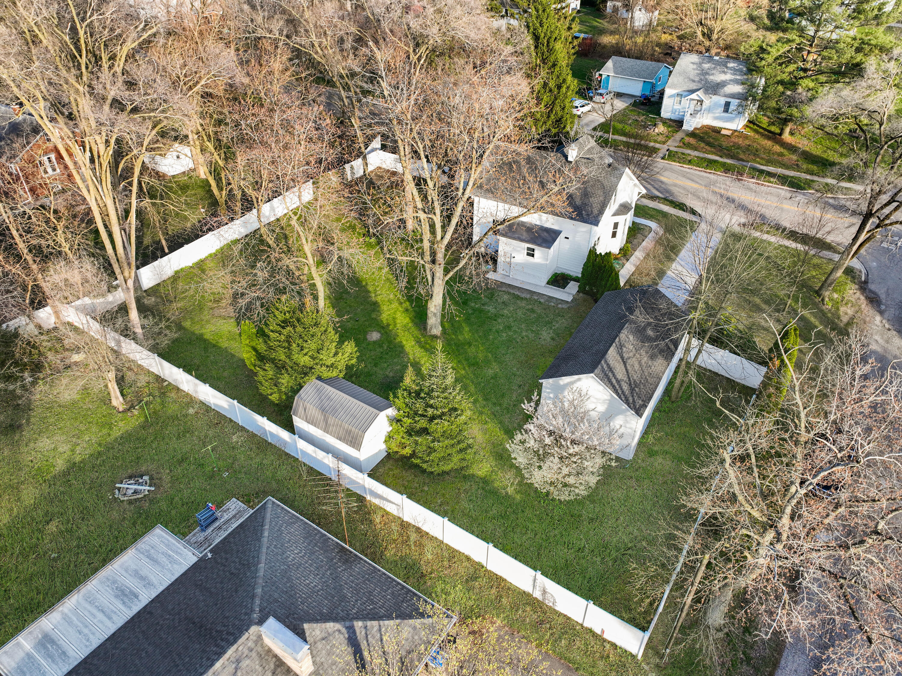 516 W Detroit Street