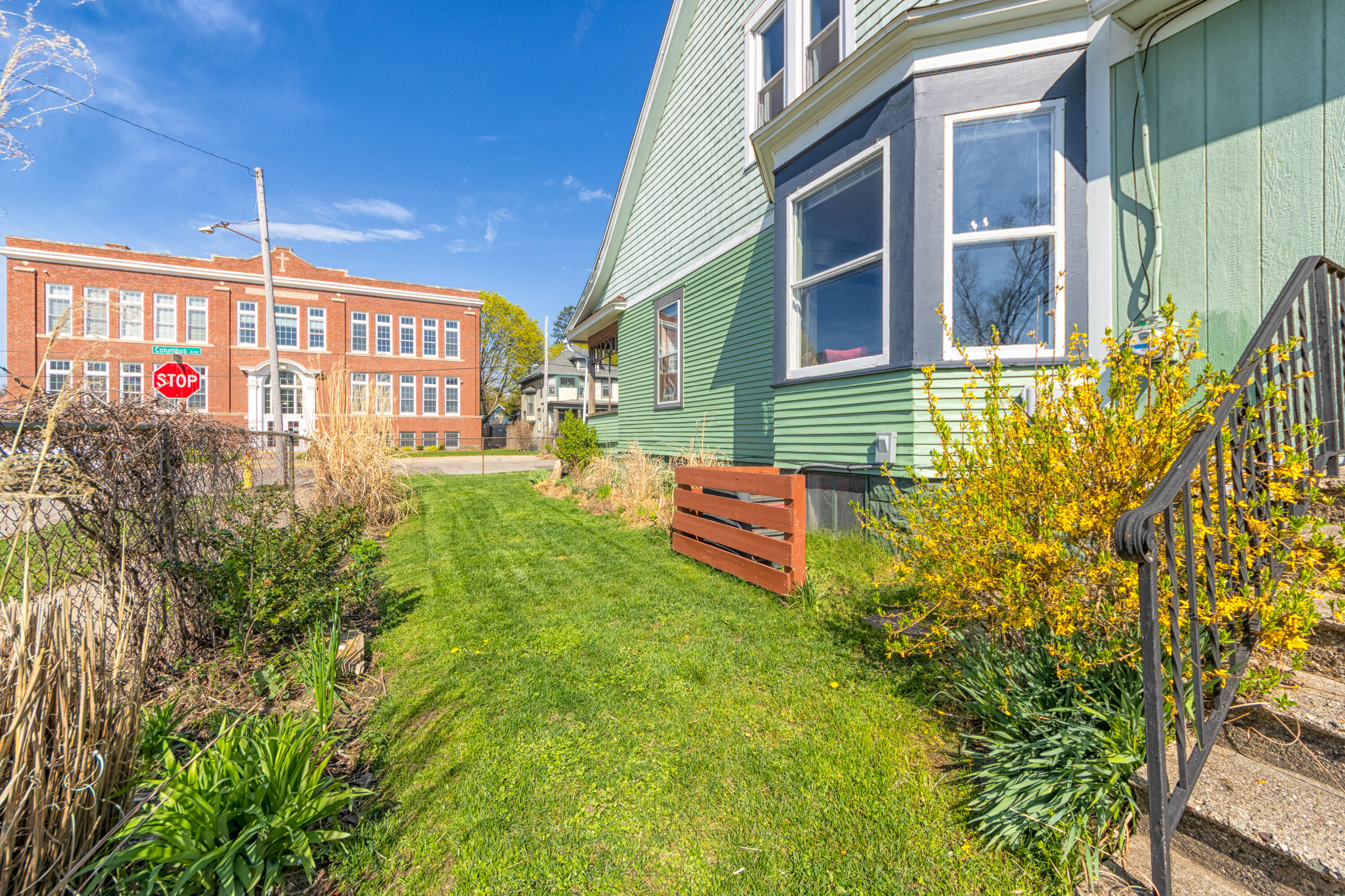 573 Columbus Avenue