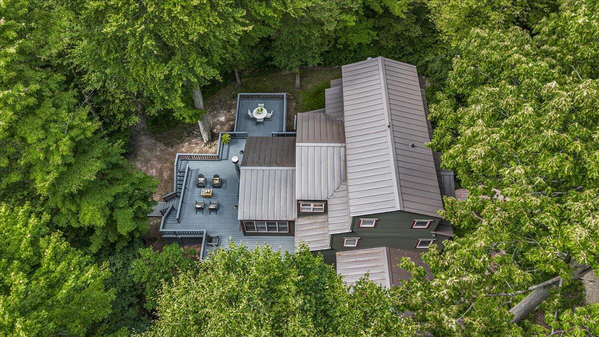 10 Camp Madron Road, 10