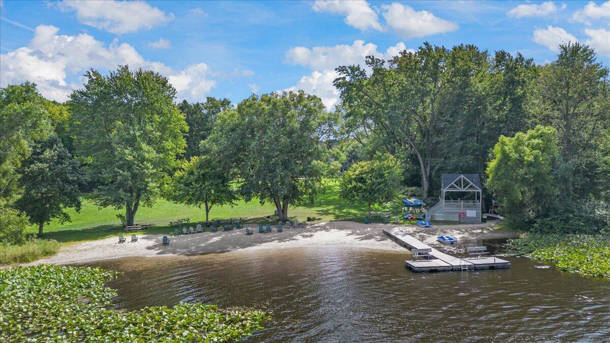 10 Camp Madron Road, 10