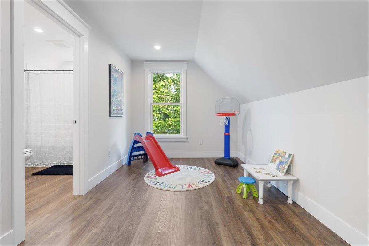 4150 Comanche Trail