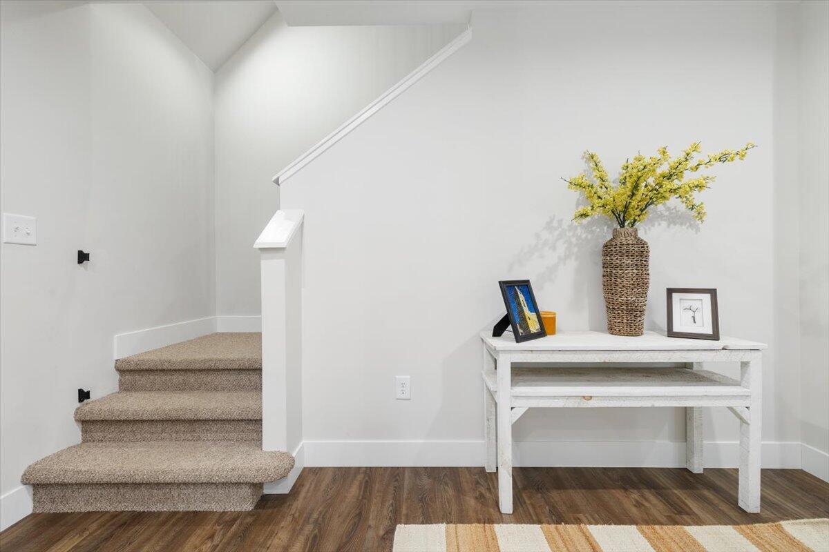 4150 Comanche Trail