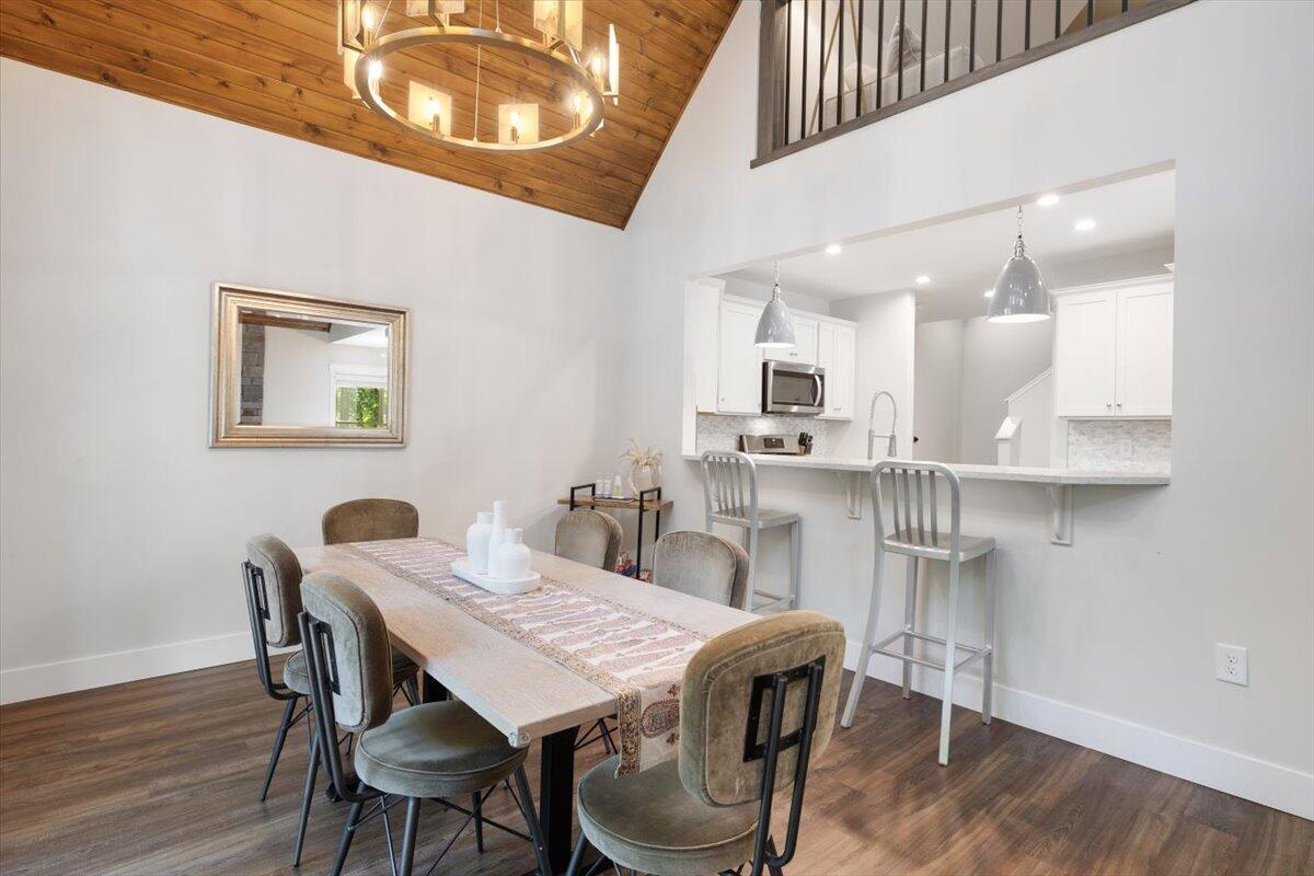 4150 Comanche Trail