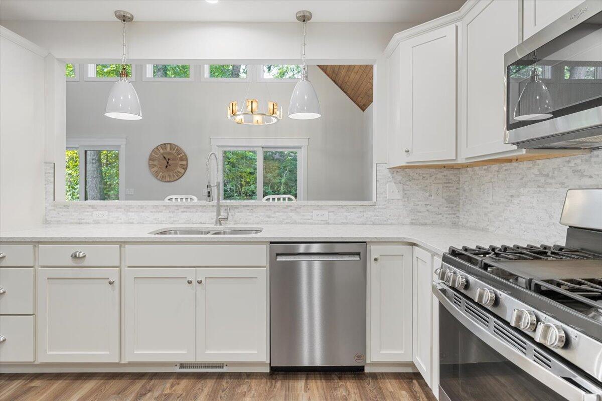 4150 Comanche Trail