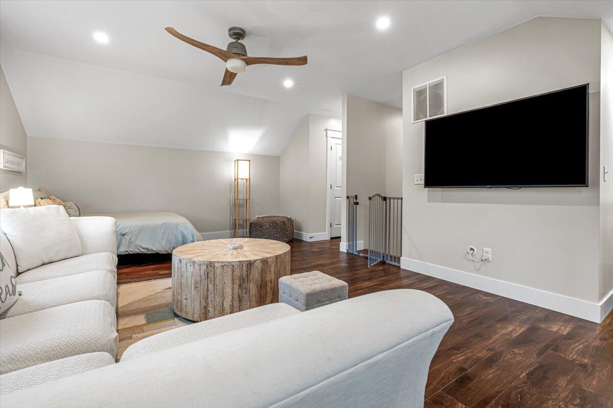 16325 Stones Throw Lane