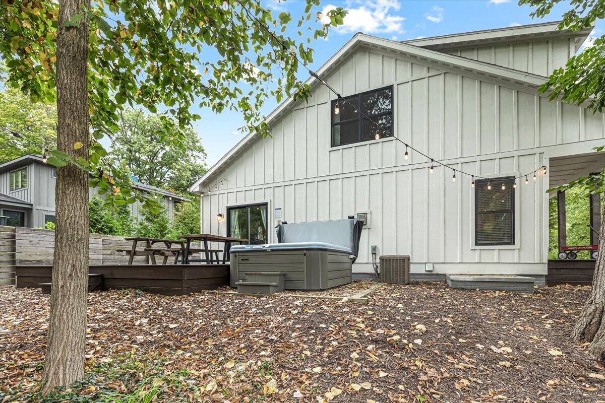 16325 Stones Throw Lane