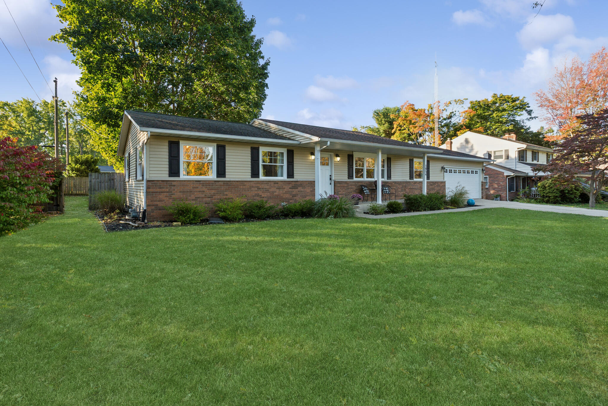 1854 Cranbrook Street, St. Joseph