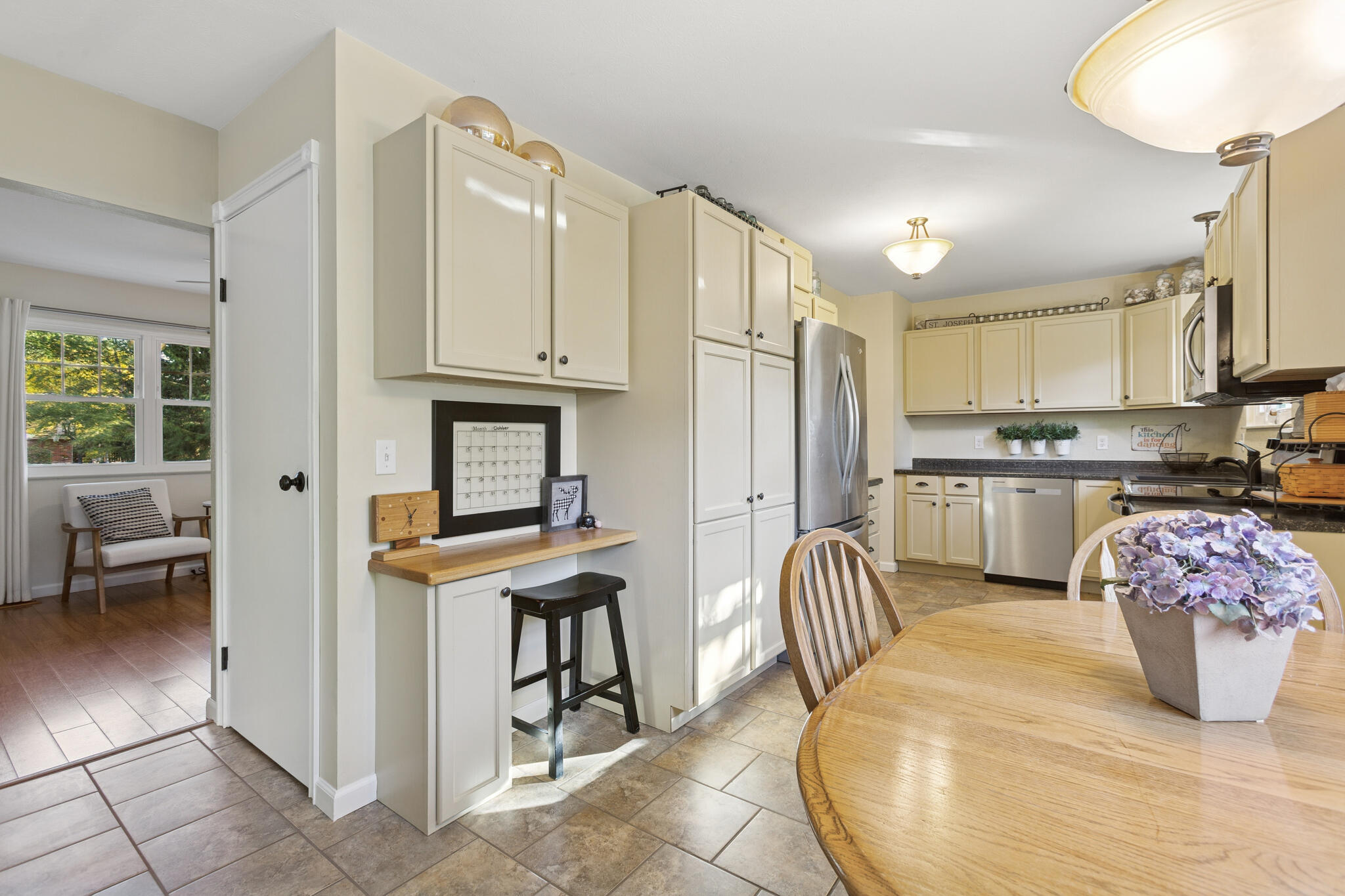 1854 Cranbrook Street, St. Joseph