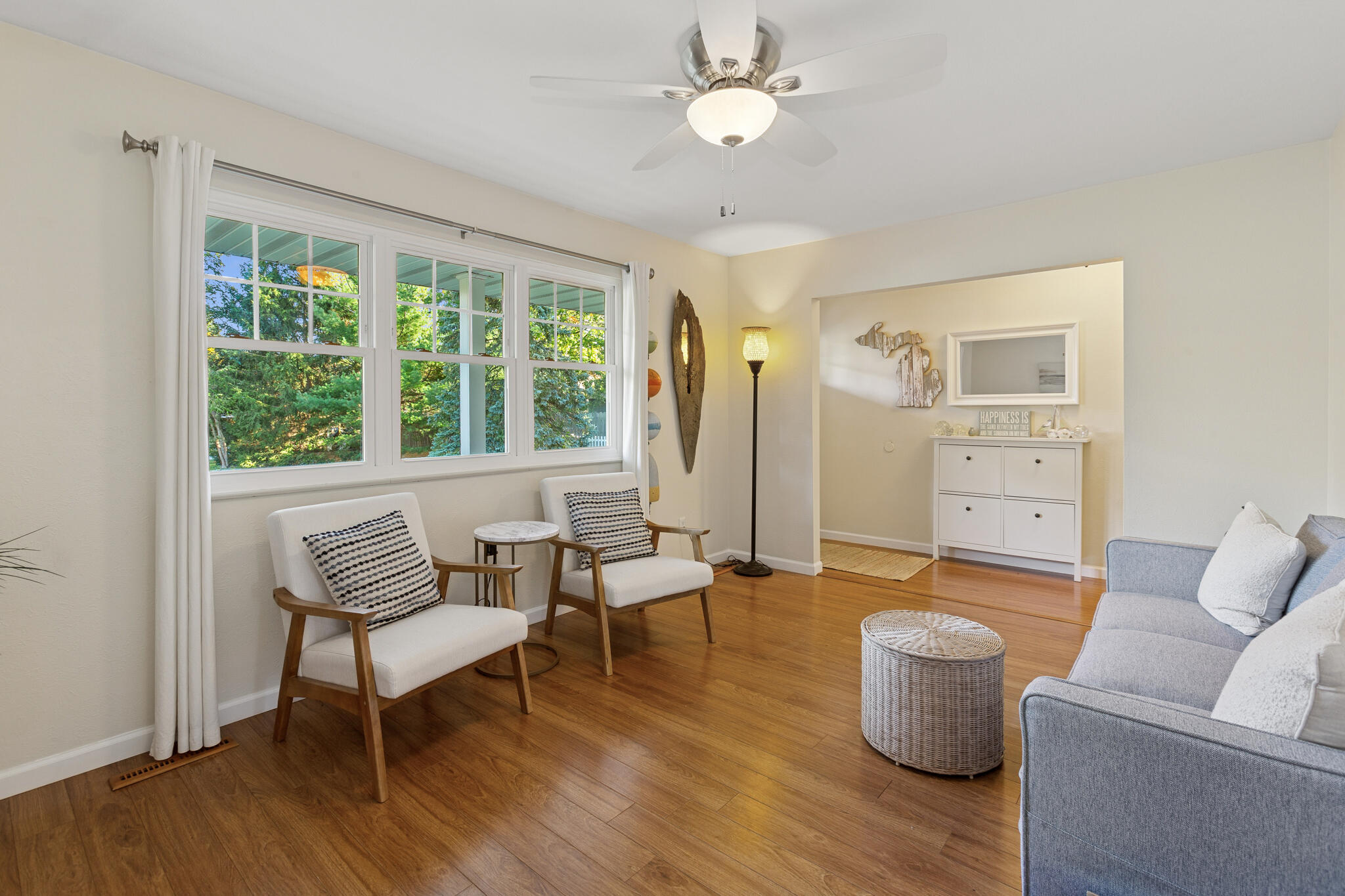 1854 Cranbrook Street, St. Joseph