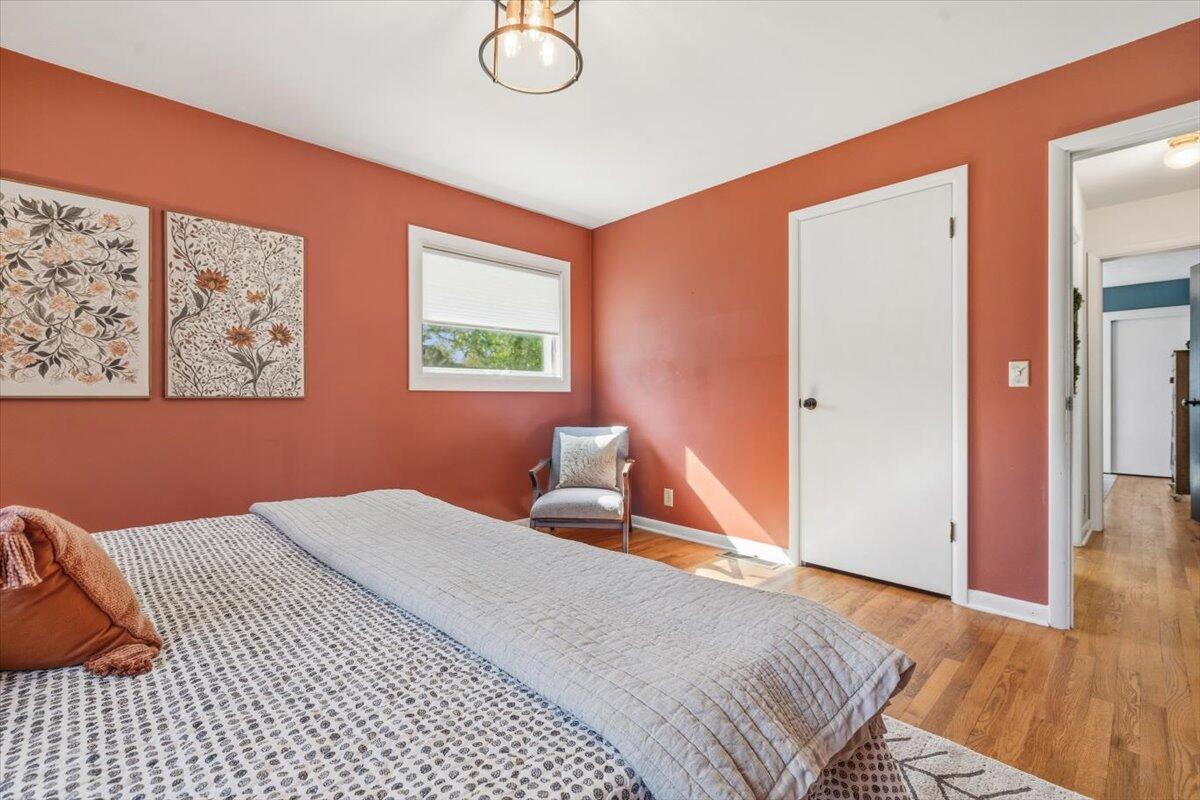 112 Butternut Street, Three Oaks