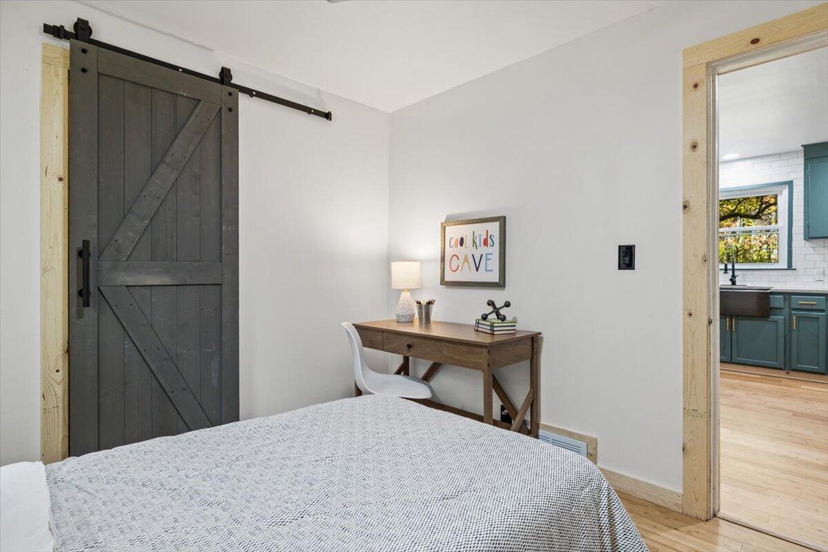 12980 Crestview Drive